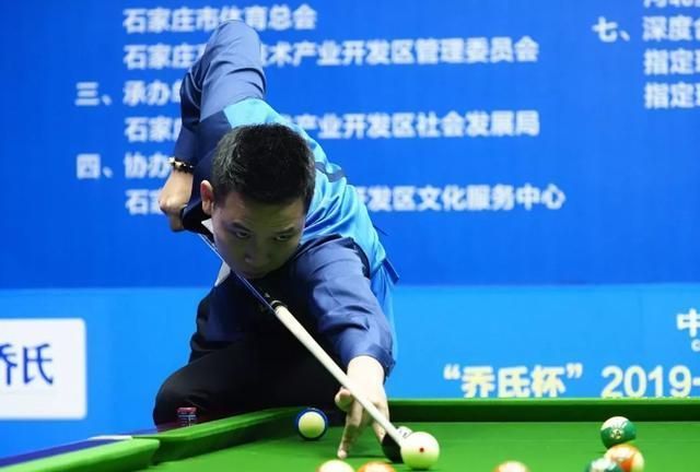 在职业足球 在职业足球