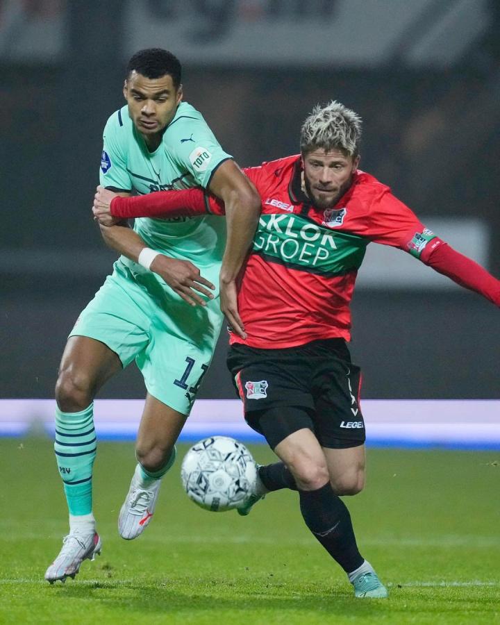 紧急人道主 紧急人道主